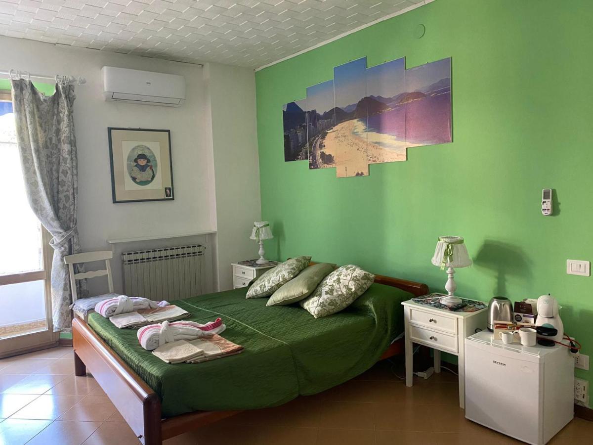Pousada Copacabana Praia - Affittacamere - Casa Vacanza A Порто-Сант'Эльпидио Экстерьер фото