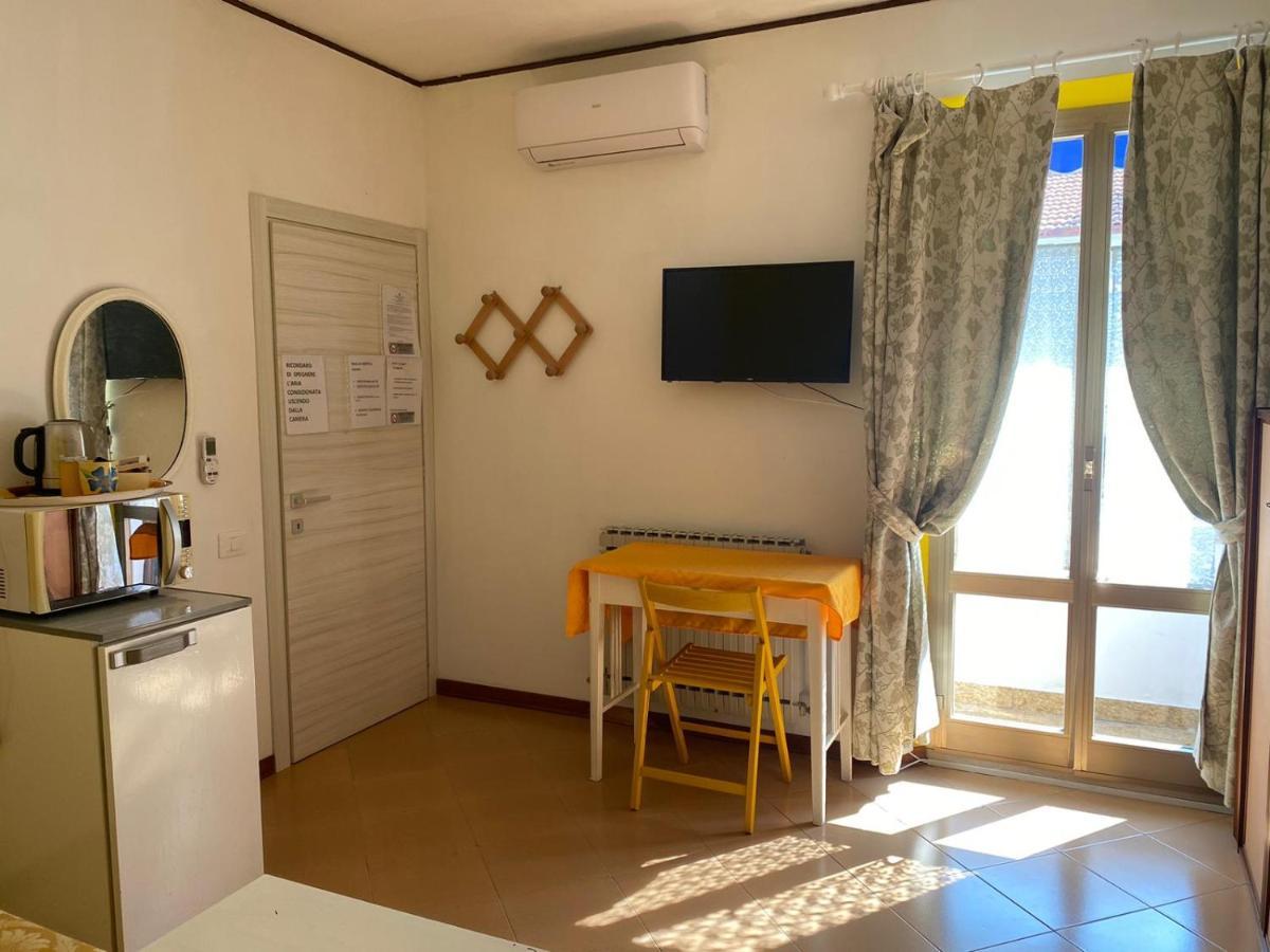 Pousada Copacabana Praia - Affittacamere - Casa Vacanza A Порто-Сант'Эльпидио Экстерьер фото